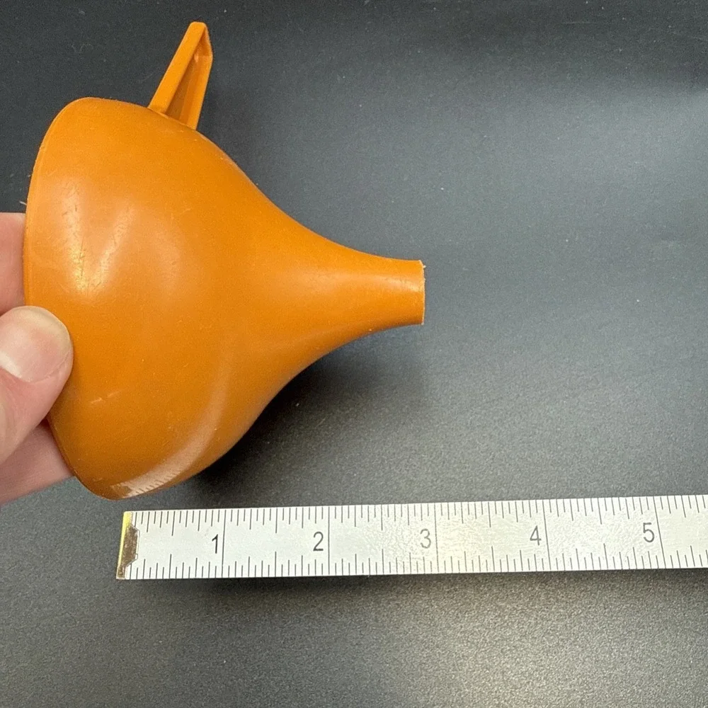 Vintage Tupperware Harvest‎ Orange Kitchen Funnel #1227-3